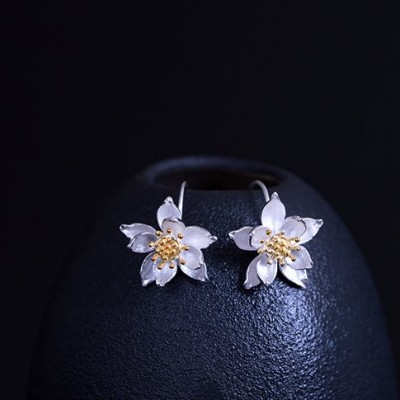 Bông tai đại liên