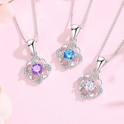 Cỏ bốn lá trái tim tình yêu