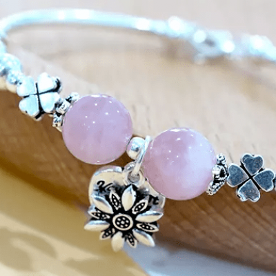 Vòng tay bạc đá thạch anh hồng mix charm